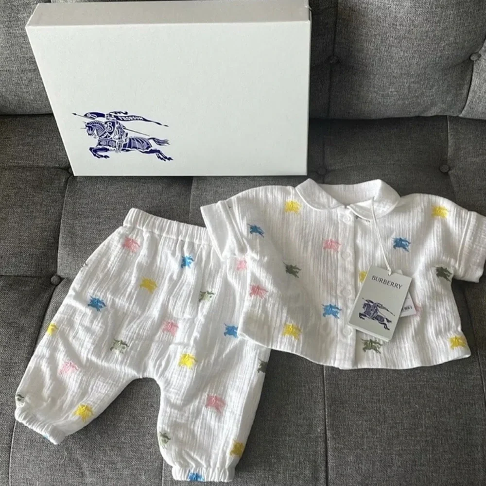 Burberry Baby Boy EKD 2-Piece Gift Set White 6M NWT Box